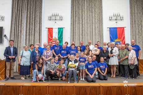 Minden nap egy ajándék – a 100 éves Fodor Kálmánnét köszöntötték a Városházán